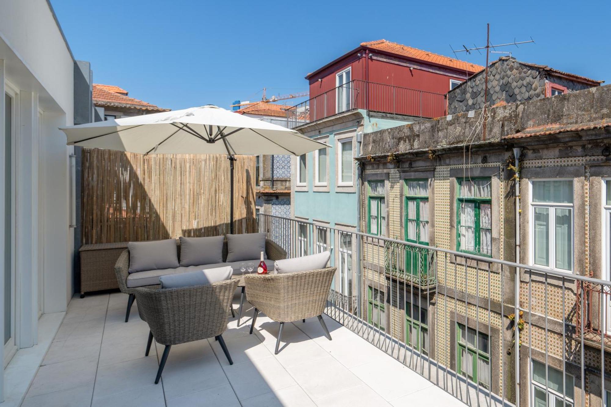 Host Wise - Luxurious Private Flats - Balcony Apartment Porto Cameră foto